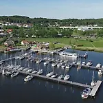 Haus Baltic 12 Mit Balkon - Zentrale Lage Im Ostseebad Apartamento Sellin (Rugen)