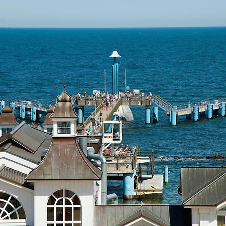 Haus Baltic 12 Mit Balkon - Zentrale Lage Im Ostseebad Appartement Sellin (Rugen)